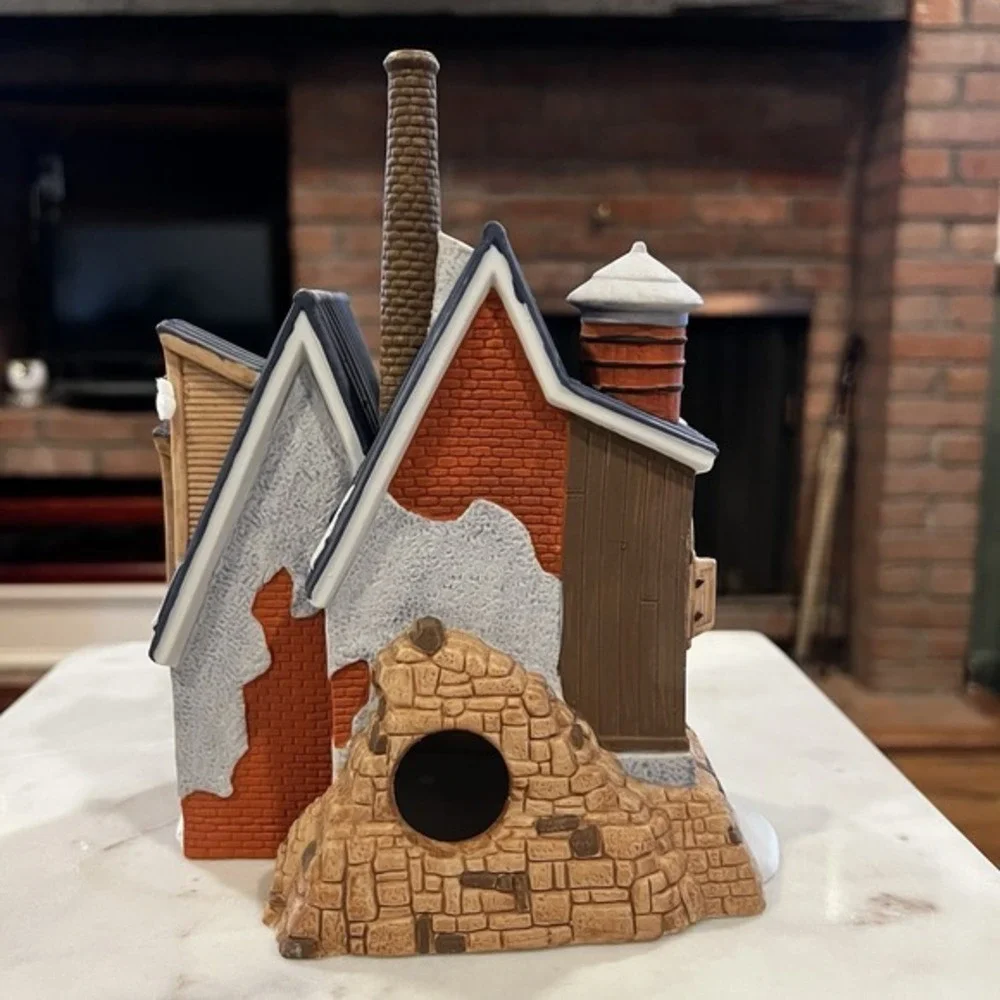 Dept 56 New England Village Series‎ Yankee Jud Bell Casting Box & Light